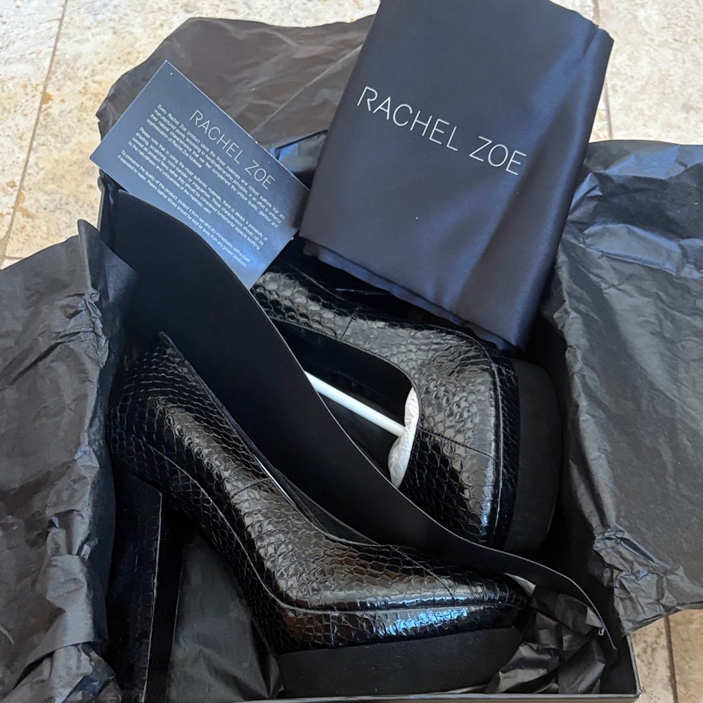 Rachel Zoe Black Textured Heels - Picture 8 of 9